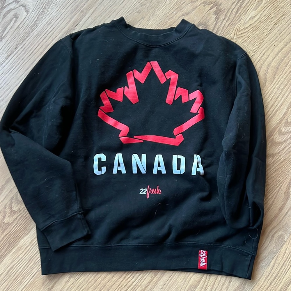 22 Fresh Canada Crewneck